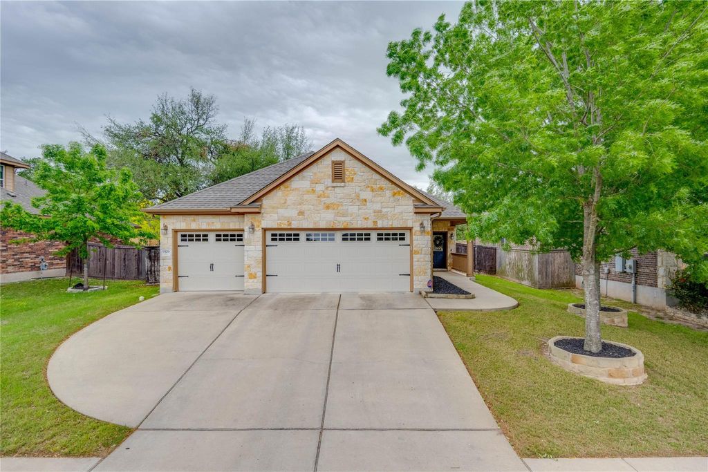 9329 Sydney Marilyn LN, Austin, TX 78748