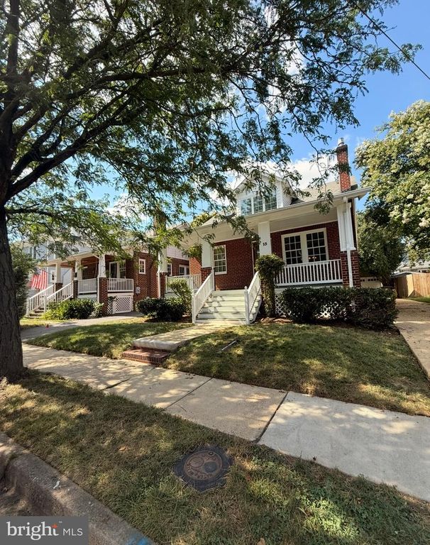 15 W MASONIC VIEW AVE, Alexandria, VA 22301