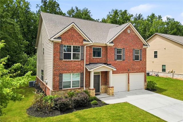 3132 Hawthorn Farm Boulevard, Loganville, GA 30052