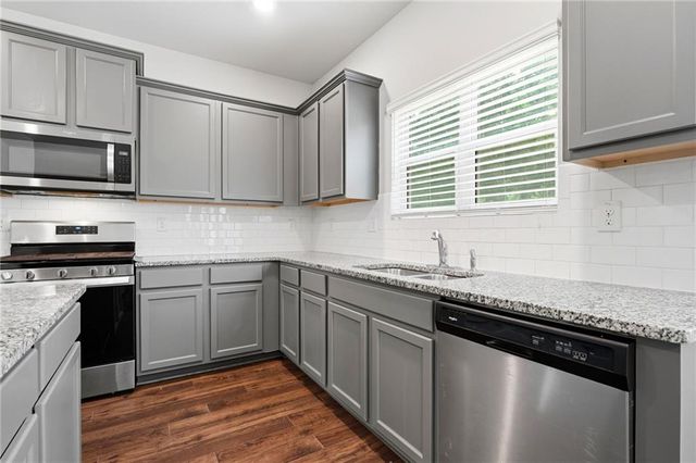 3132 Hawthorn Farm Boulevard, Loganville, GA 30052