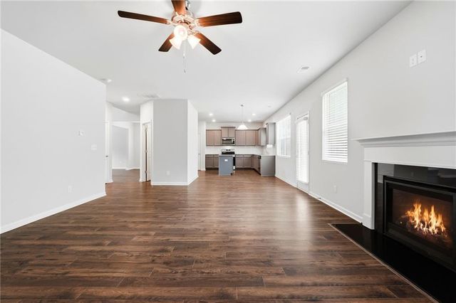 3132 Hawthorn Farm Boulevard, Loganville, GA 30052