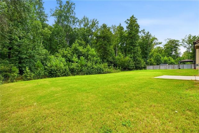 3132 Hawthorn Farm Boulevard, Loganville, GA 30052