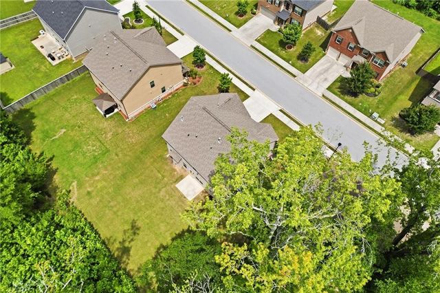 3132 Hawthorn Farm Boulevard, Loganville, GA 30052