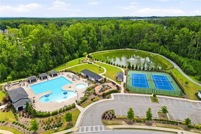 3132 Hawthorn Farm Boulevard, Loganville, GA 30052