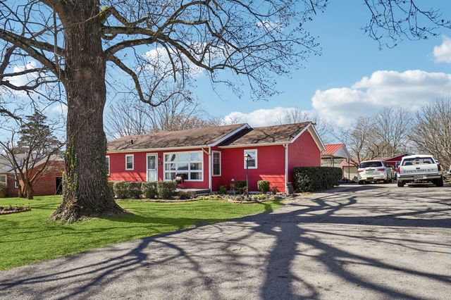 107 Highland Dr, Winchester, TN 37398