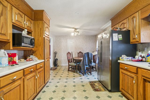 107 Highland Dr, Winchester, TN 37398