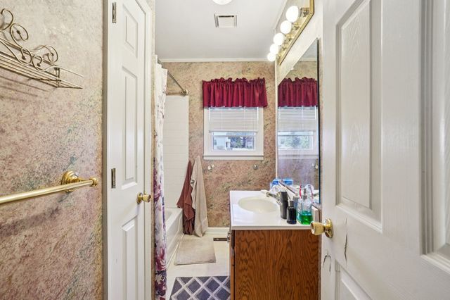 107 Highland Dr, Winchester, TN 37398