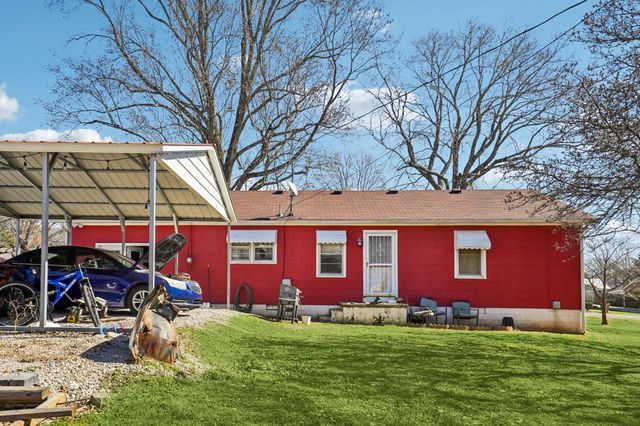 107 Highland Dr, Winchester, TN 37398