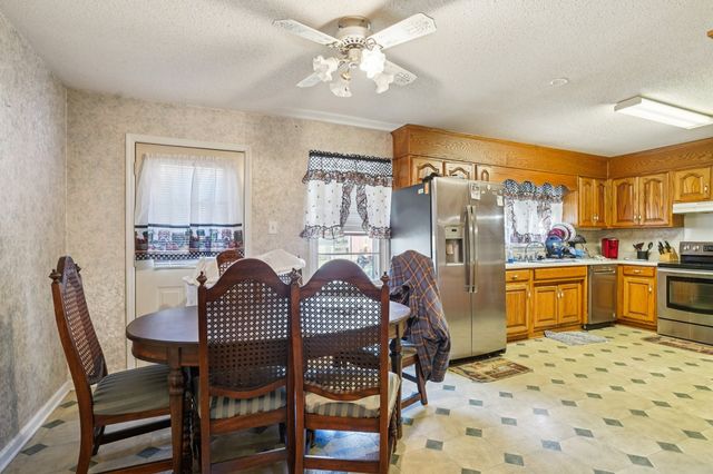 107 Highland Dr, Winchester, TN 37398