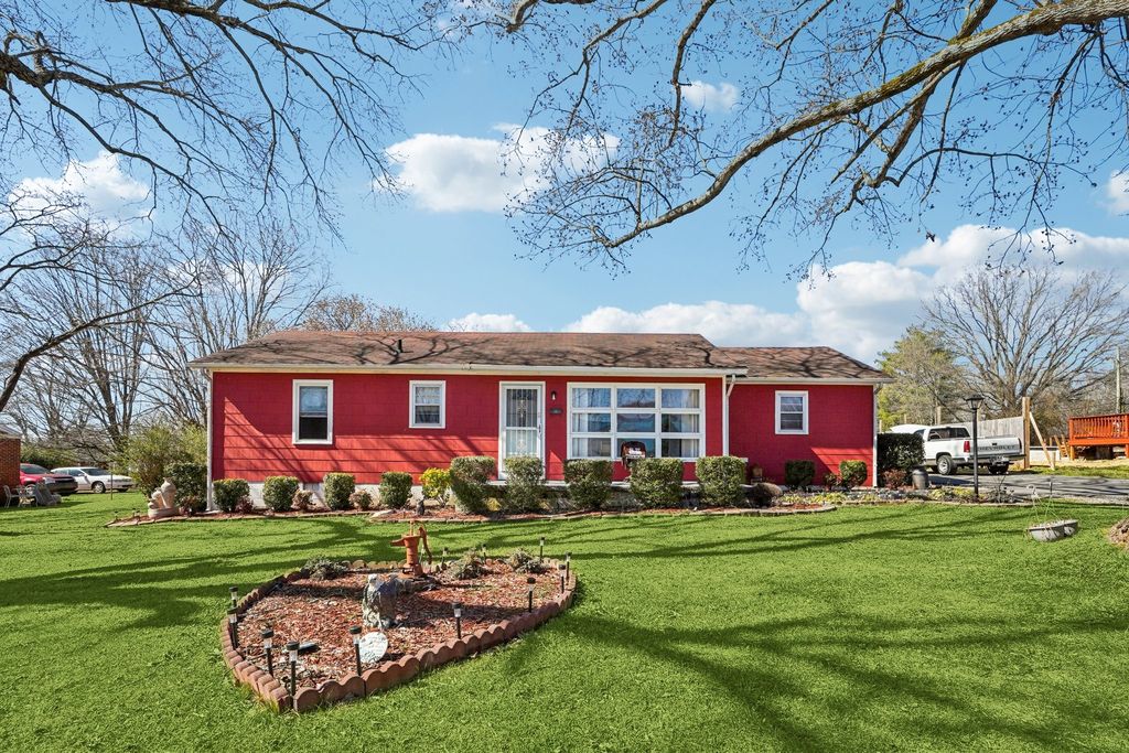 107 Highland Dr, Winchester, TN 37398