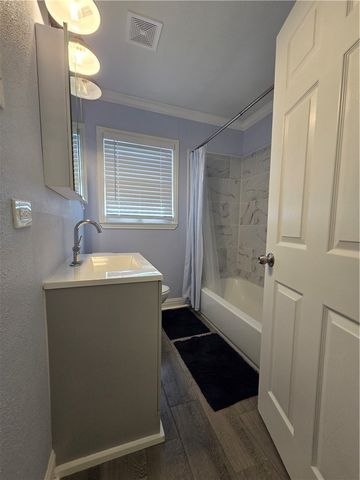 729 Anderson St, Corpus Christi, TX 78411