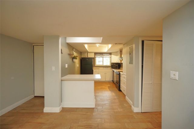 760 S VILLAGE DRIVE N 203, St Petersburg, FL 33716