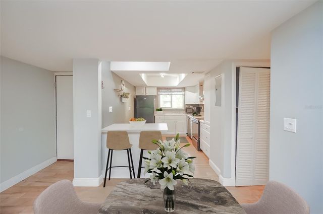 760 S VILLAGE DRIVE N 203, St Petersburg, FL 33716