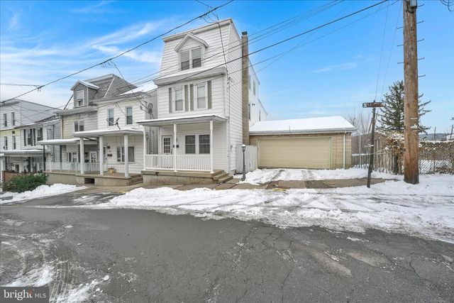 218 OAK ST, Minersville, PA 17954