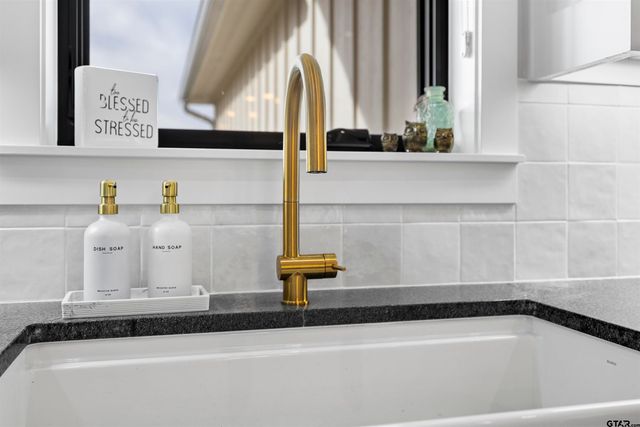 119 Ryder Cup Trail, Hideaway, TX 75771