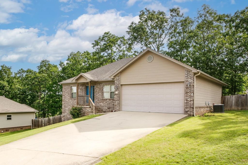 27 Highplains Drive, Cabot, AR 72023