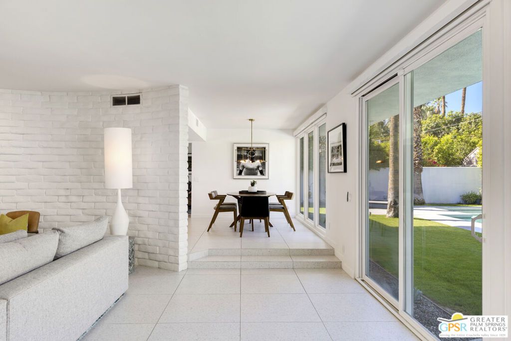 Image 10 of property listing at 1061 S Sagebrush Road, Palm Springs, CA 92264