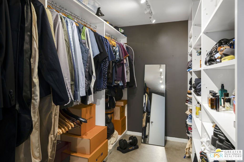 Image 24 of property listing at 1061 S Sagebrush Road, Palm Springs, CA 92264