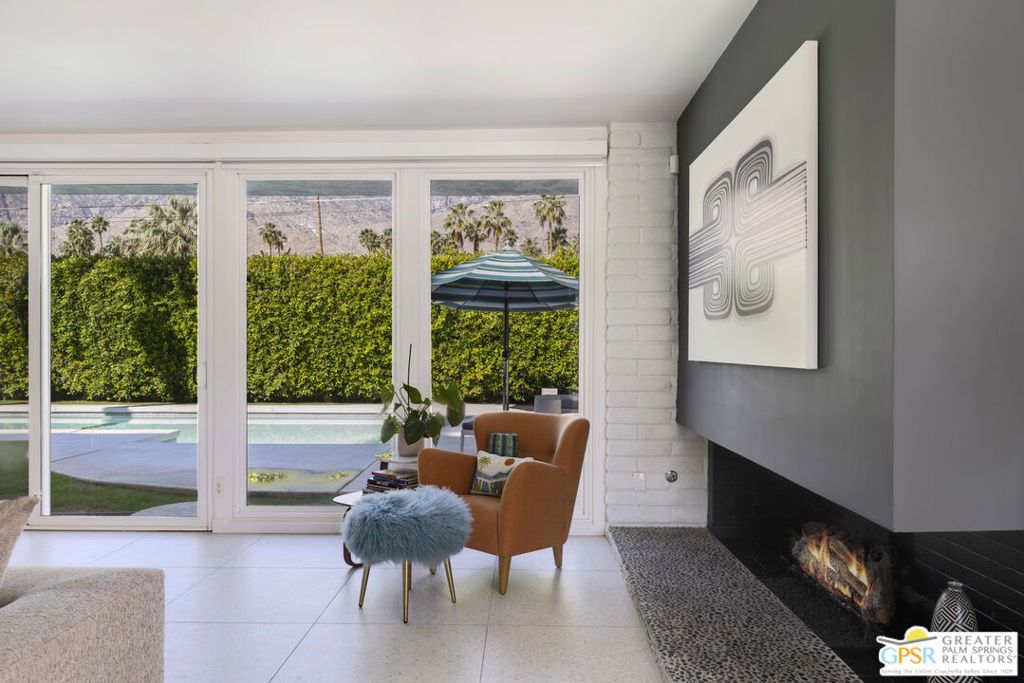 Image 6 of property listing at 1061 S Sagebrush Road, Palm Springs, CA 92264