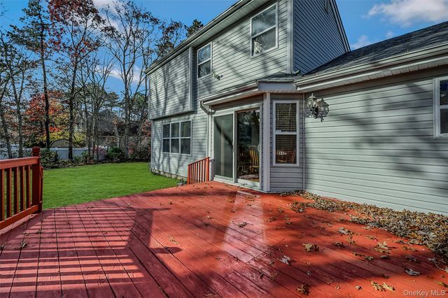 70 Gull Dip Road, Ridge, NY 11961