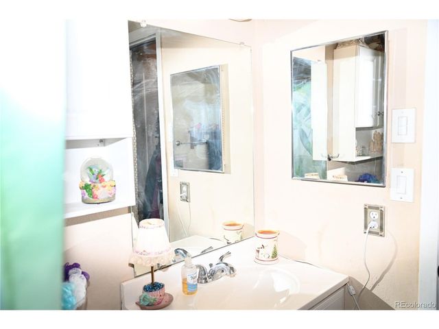 301 W Lehow Ave 21, Englewood, CO 80110