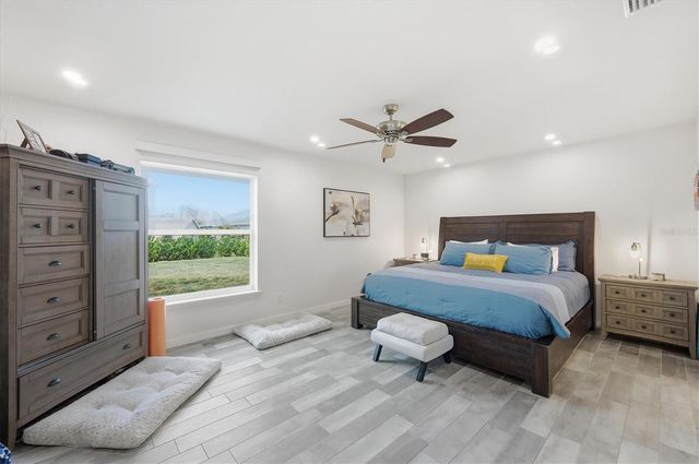 10300 SANDRIFT AVENUE, Englewood, FL 34224