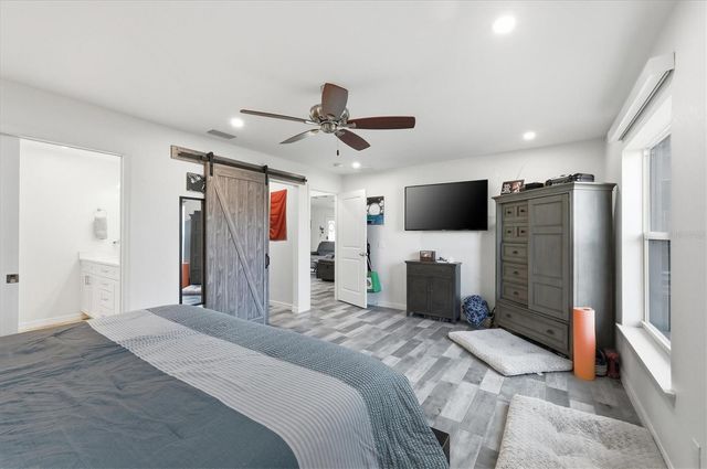 10300 SANDRIFT AVENUE, Englewood, FL 34224