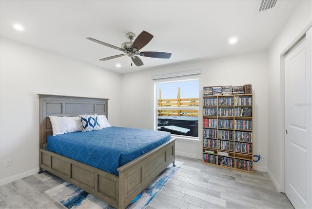 10300 SANDRIFT AVENUE, Englewood, FL 34224