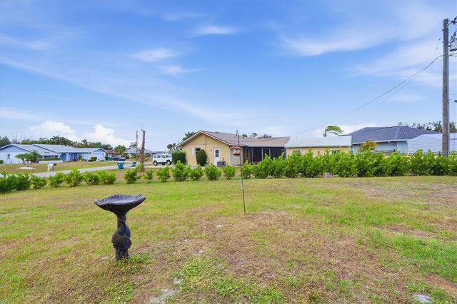 10300 SANDRIFT AVENUE, Englewood, FL 34224