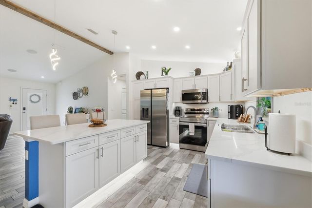 10300 SANDRIFT AVENUE, Englewood, FL 34224