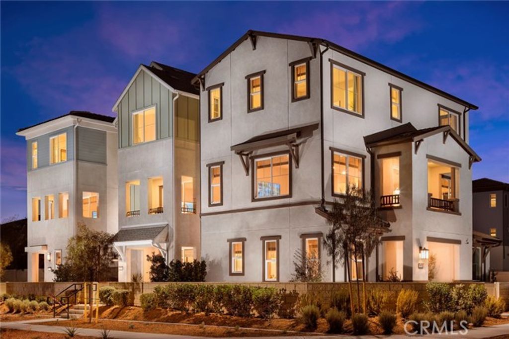 6075 Burren Way, Eastvale, CA 92880