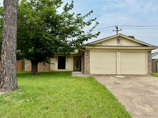 3400 Chatham Court, Forest Hill, TX 76140