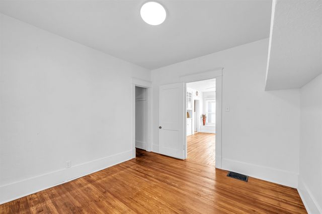 512 S Fern Ave, Wichita, KS 67213