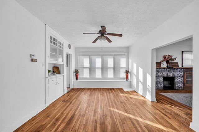 512 S Fern Ave, Wichita, KS 67213