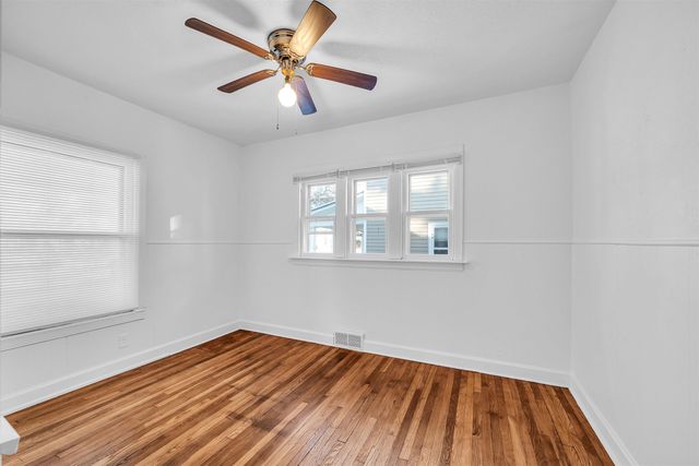 512 S Fern Ave, Wichita, KS 67213