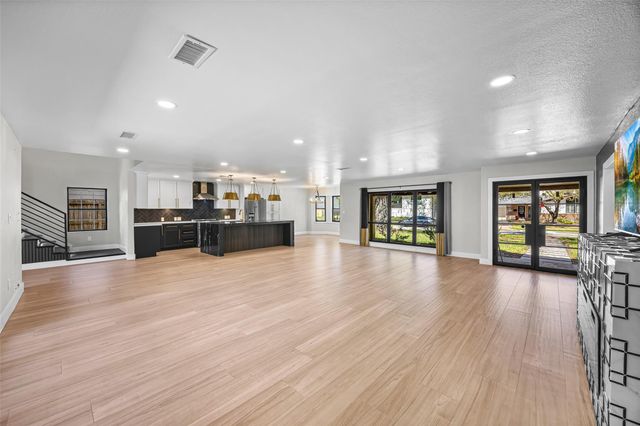 4907 Wigton Drive, Houston, TX 77096