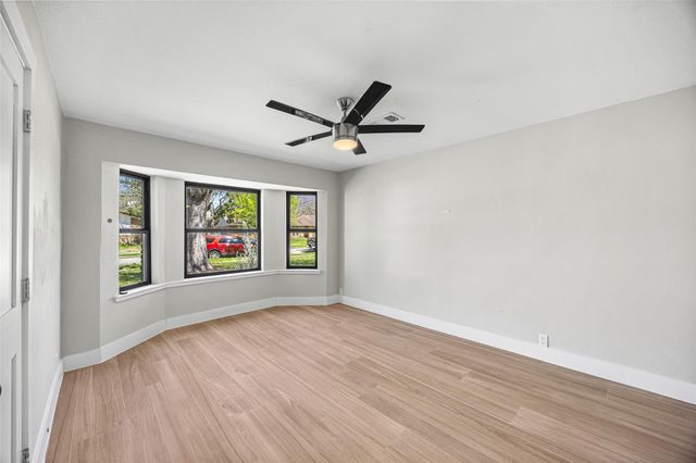 4907 Wigton Drive, Houston, TX 77096