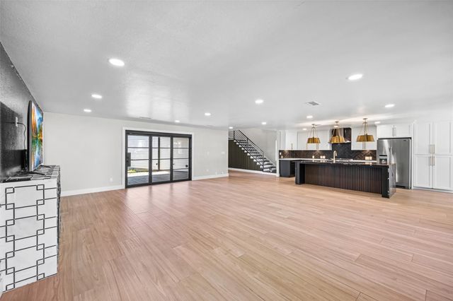 4907 Wigton Drive, Houston, TX 77096