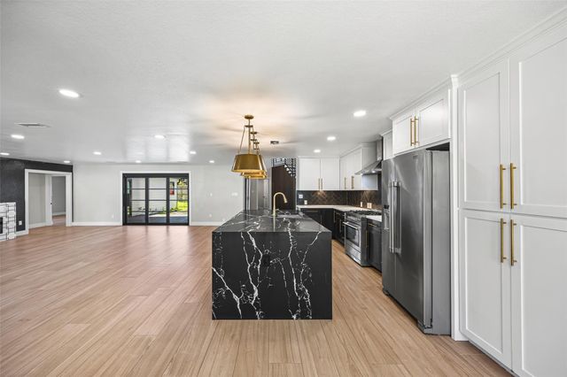 4907 Wigton Drive, Houston, TX 77096