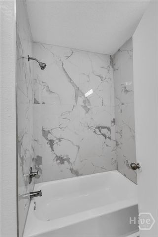 2019 Harden Street, Savannah, GA 31415