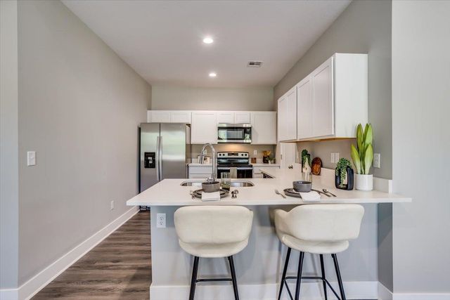 3425 E Thunder, Wichita, KS 67220