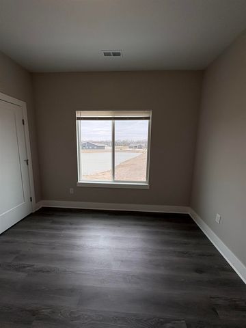 3425 E Thunder, Wichita, KS 67220