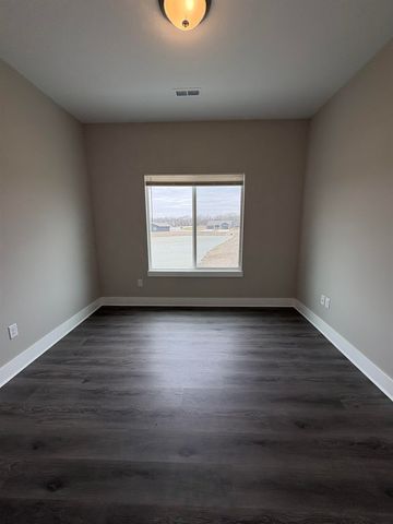 3425 E Thunder, Wichita, KS 67220