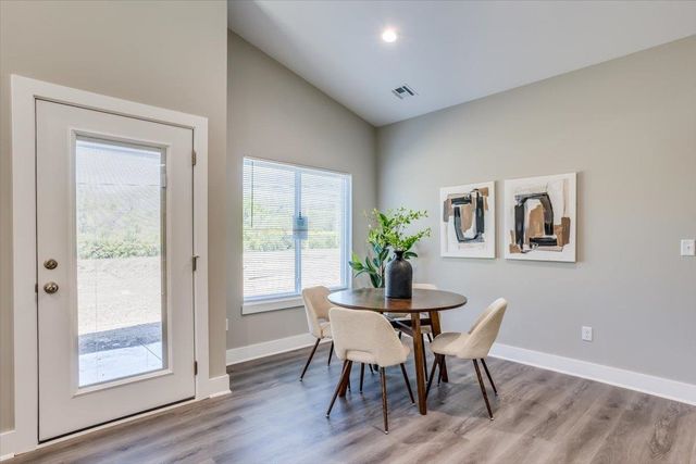 3425 E Thunder, Wichita, KS 67220