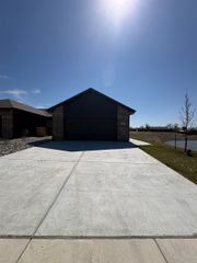 3425 E Thunder, Wichita, KS 67220