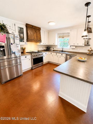 14704 Pine Ridge Road, Vancleave, MS 39565