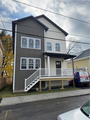 31 Vandewater Street, Providence, RI 02908