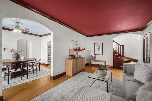 525 68th PLACE, Kenosha, WI 53143