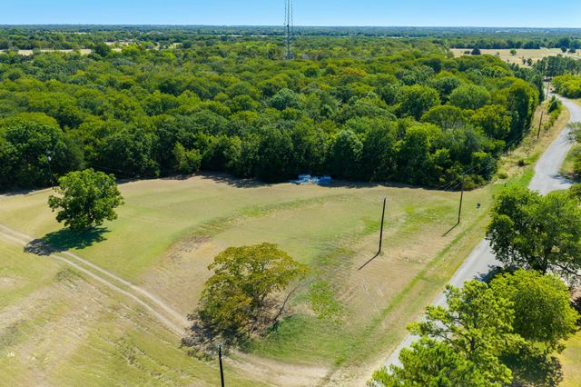 206 Mohawk Trail, East Tawakoni, TX 75472