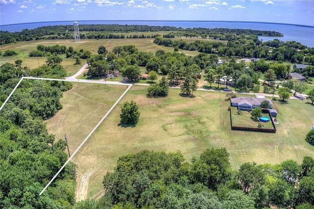206 Mohawk Trail, East Tawakoni, TX 75472